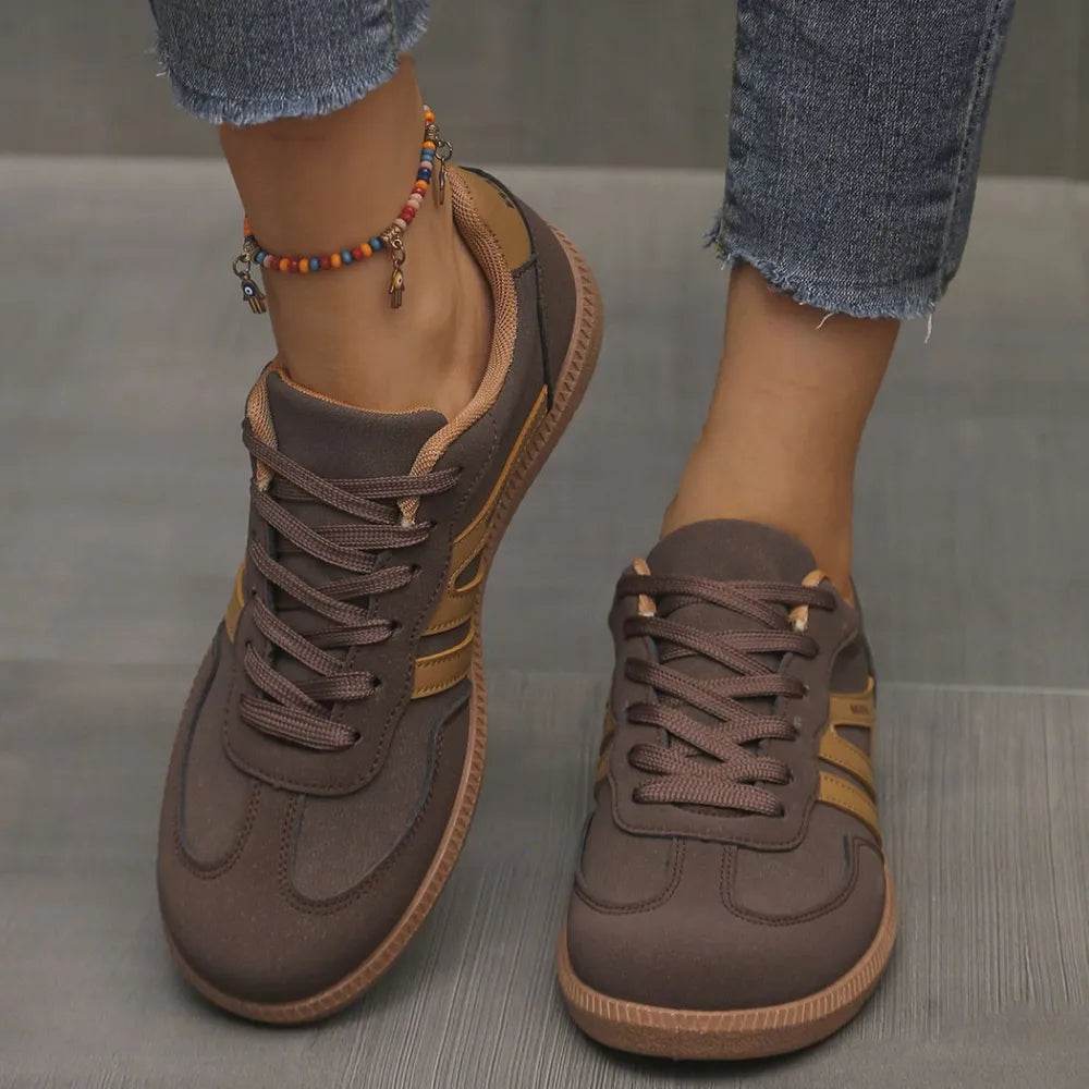 Contrast Lace Up Round Toe Sneakers - Tredona LLC