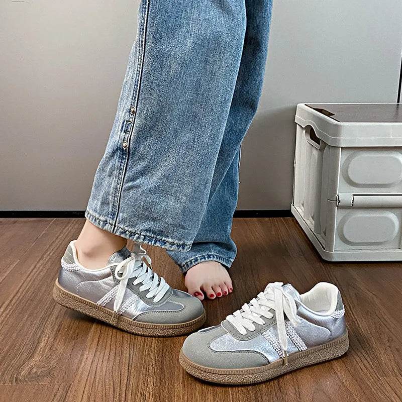 Contrast Lace Up Round Toe Sneakers - Tredona LLC
