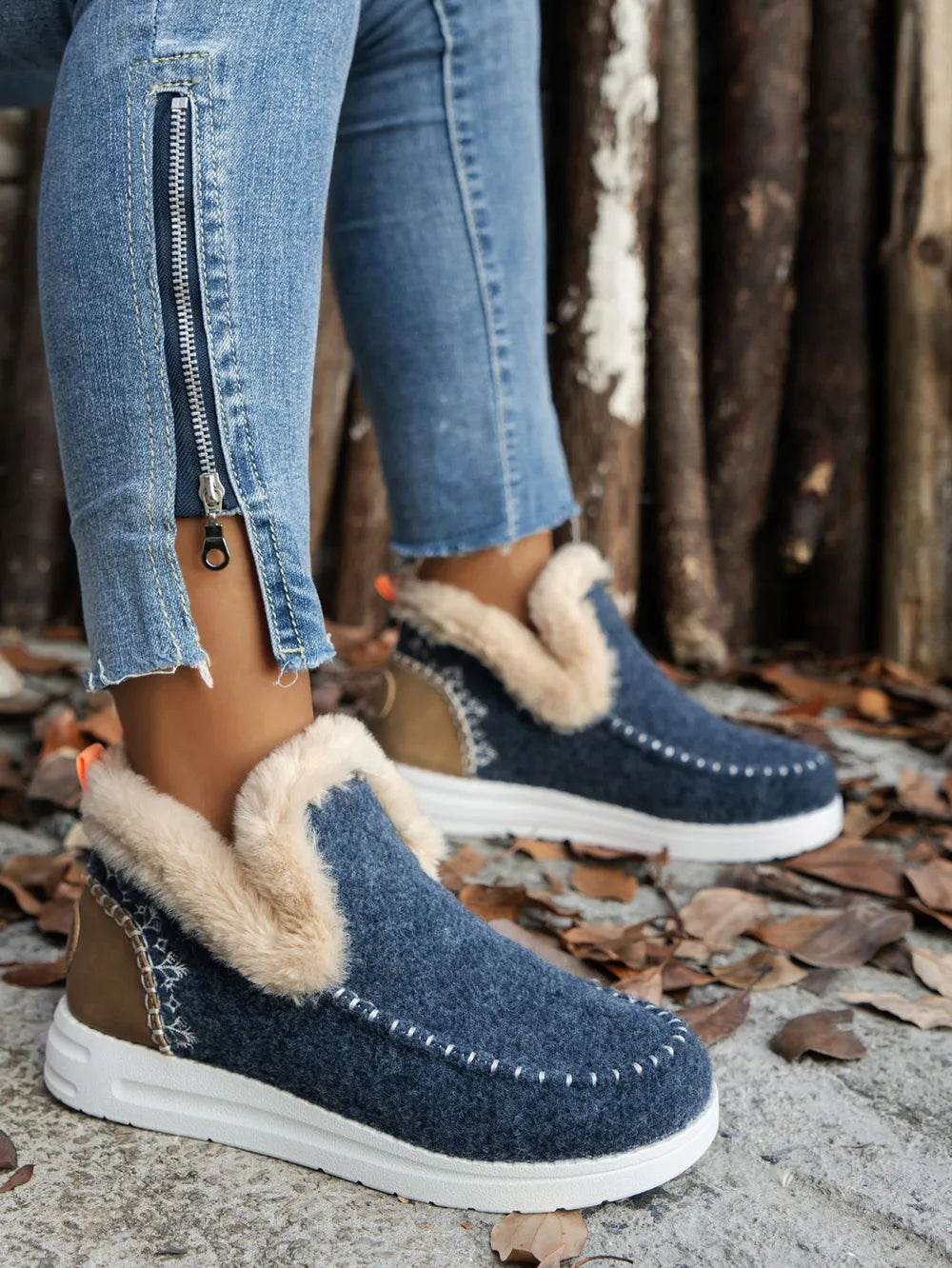 Furry Suede Round Toe Flat Sneakers - Tredona LLC