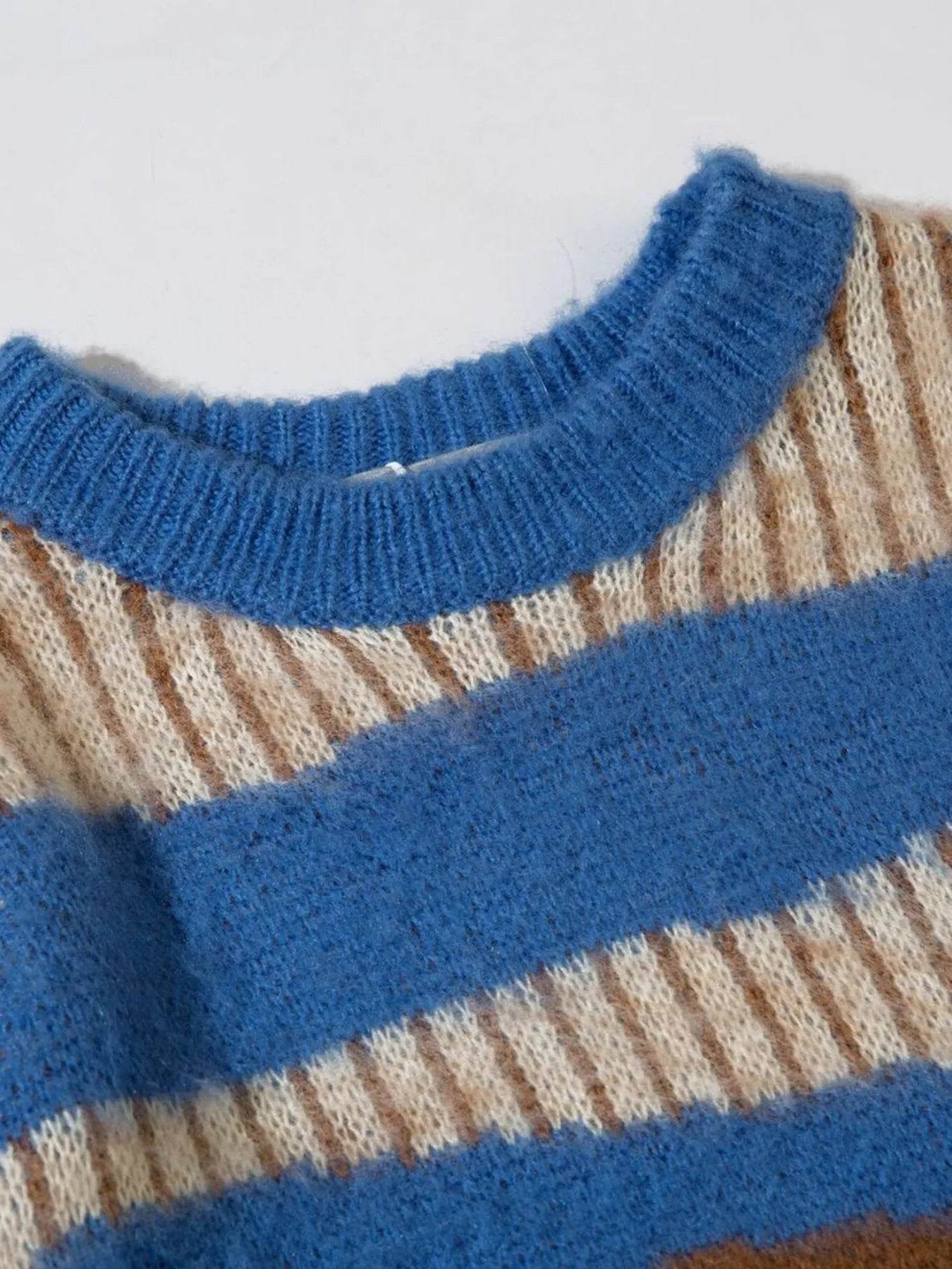 Men's Oversized Contrast Striped Round Neck Sweater - Tredona LLC