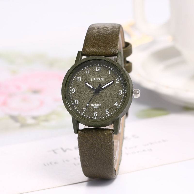 Casual fashion men and women couple quartz watches - Tredona LLC