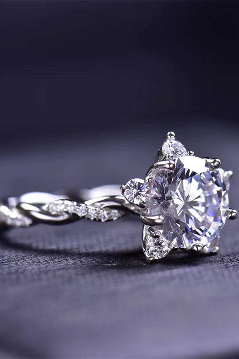 3 Carat Moissanite Twisted Ring - Tredona LLC
