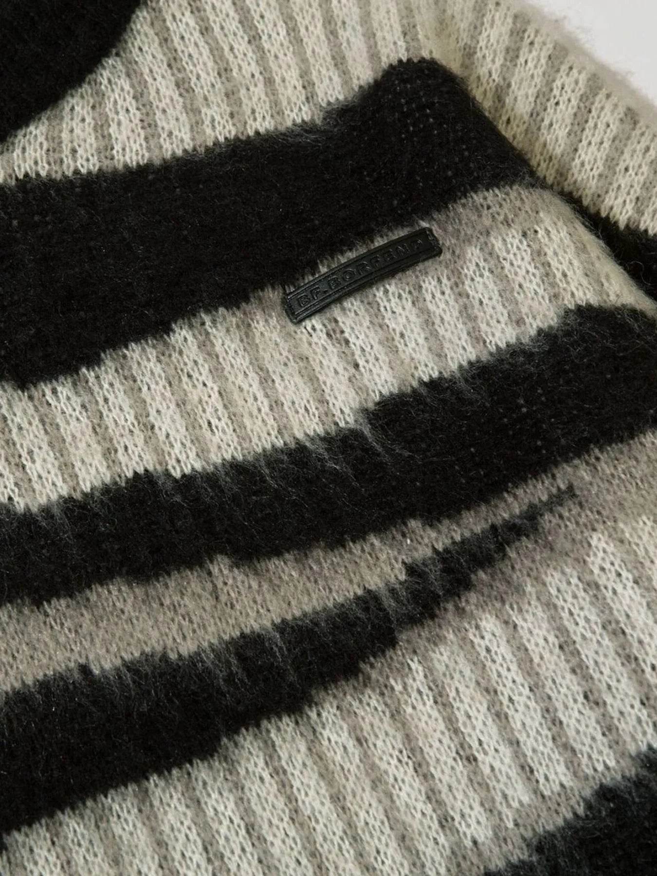Men's Oversized Contrast Striped Round Neck Sweater - Tredona LLC
