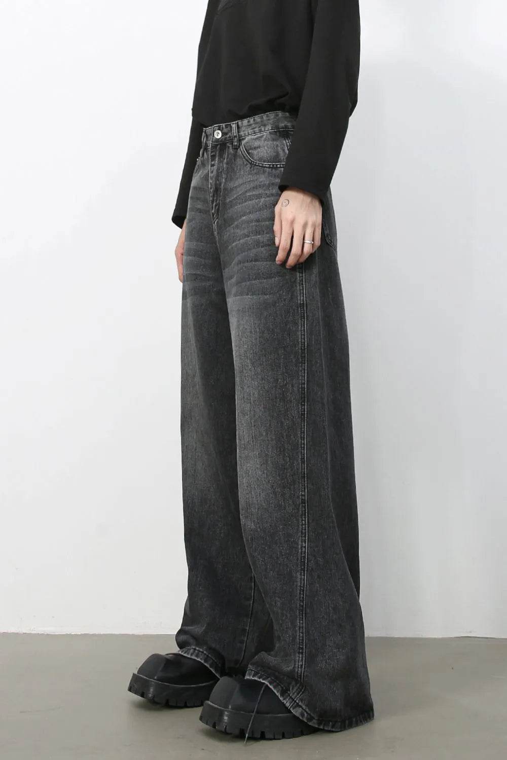 Men's Wide Leg Jeans - Tredona LLC
