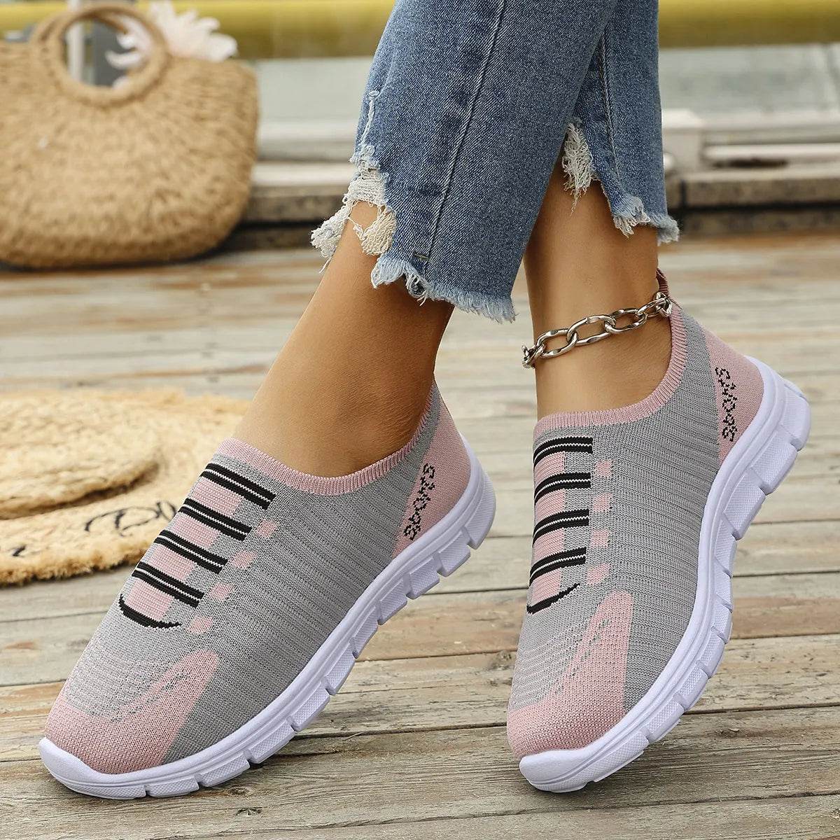 Breathable Mesh Round Toe Sneakers - Tredona LLC