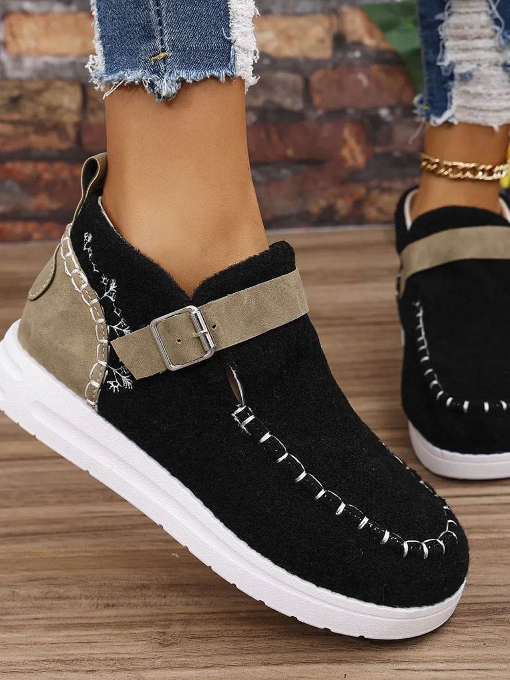 Contrast Round Toe Buckle Sneakers - Tredona LLC
