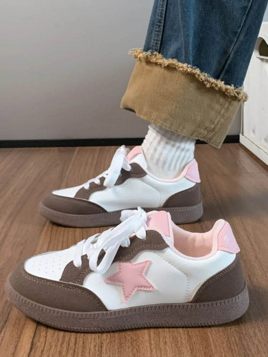 Contrast Star Lace-Up Athletic Sneakers - Tredona LLC