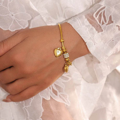 18K Gold-Plated Rhinestone Heart Charm Bracelet - Tredona LLC