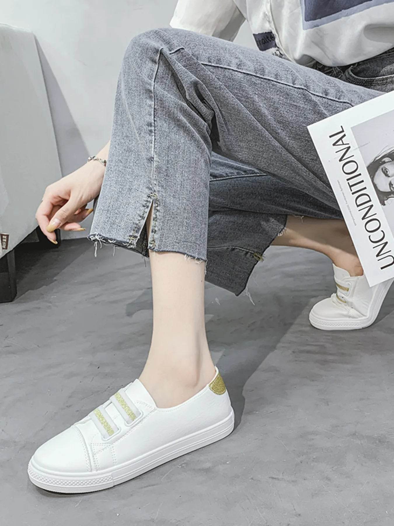 Round Toe Flat Sneakers - Tredona LLC