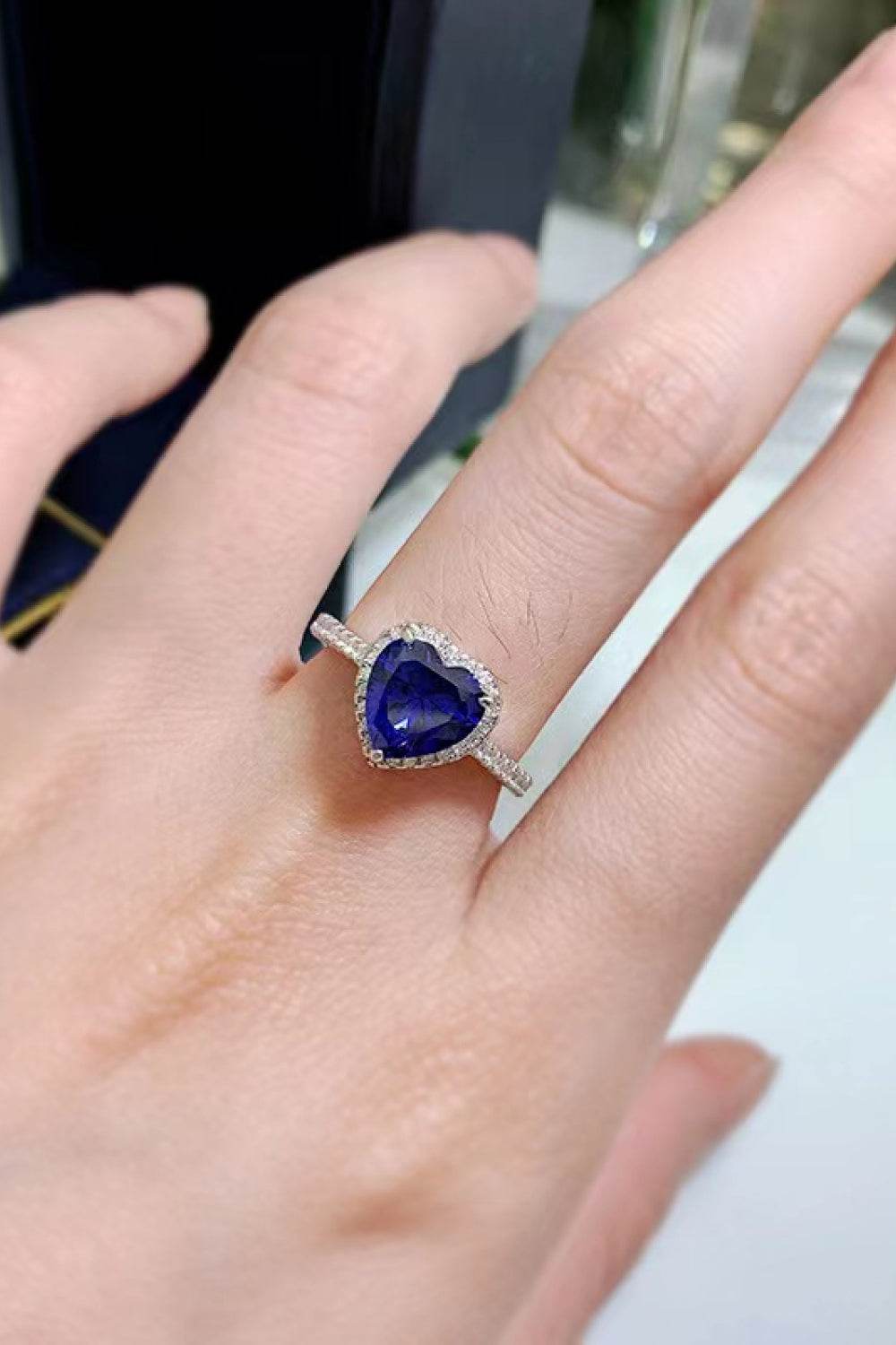 2 Carat Moissanite Heart-Shaped Side Stone Ring - Tredona LLC