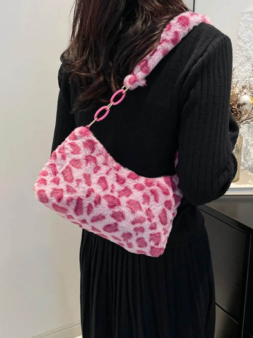 Leopard Fluff Shoulder Bag - Tredona LLC