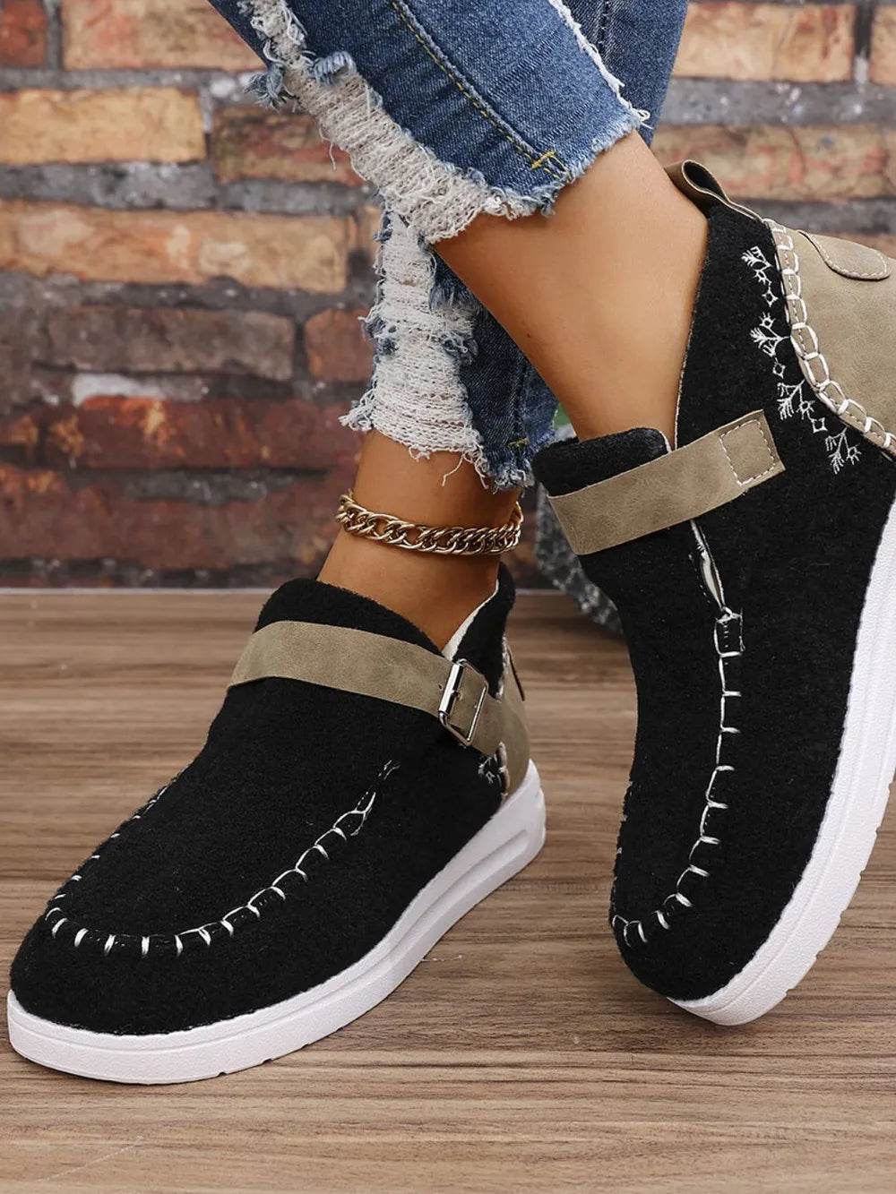 Contrast Round Toe Buckle Sneakers - Tredona LLC