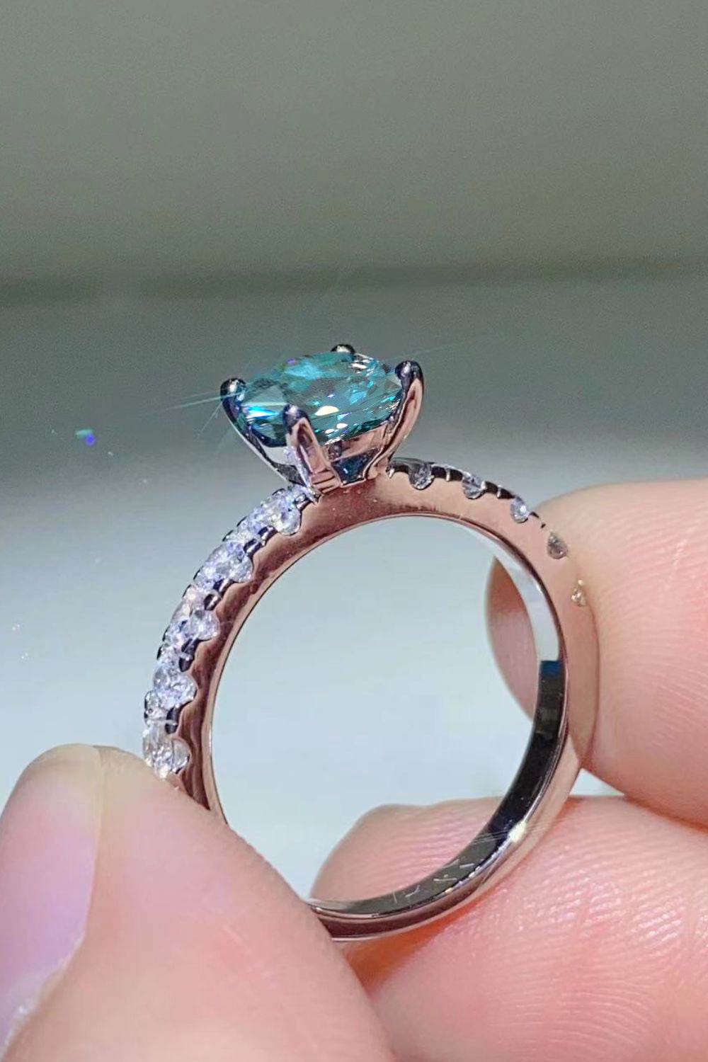Future Style 1 Carat Moissanite Side Stone Ring - Tredona LLC