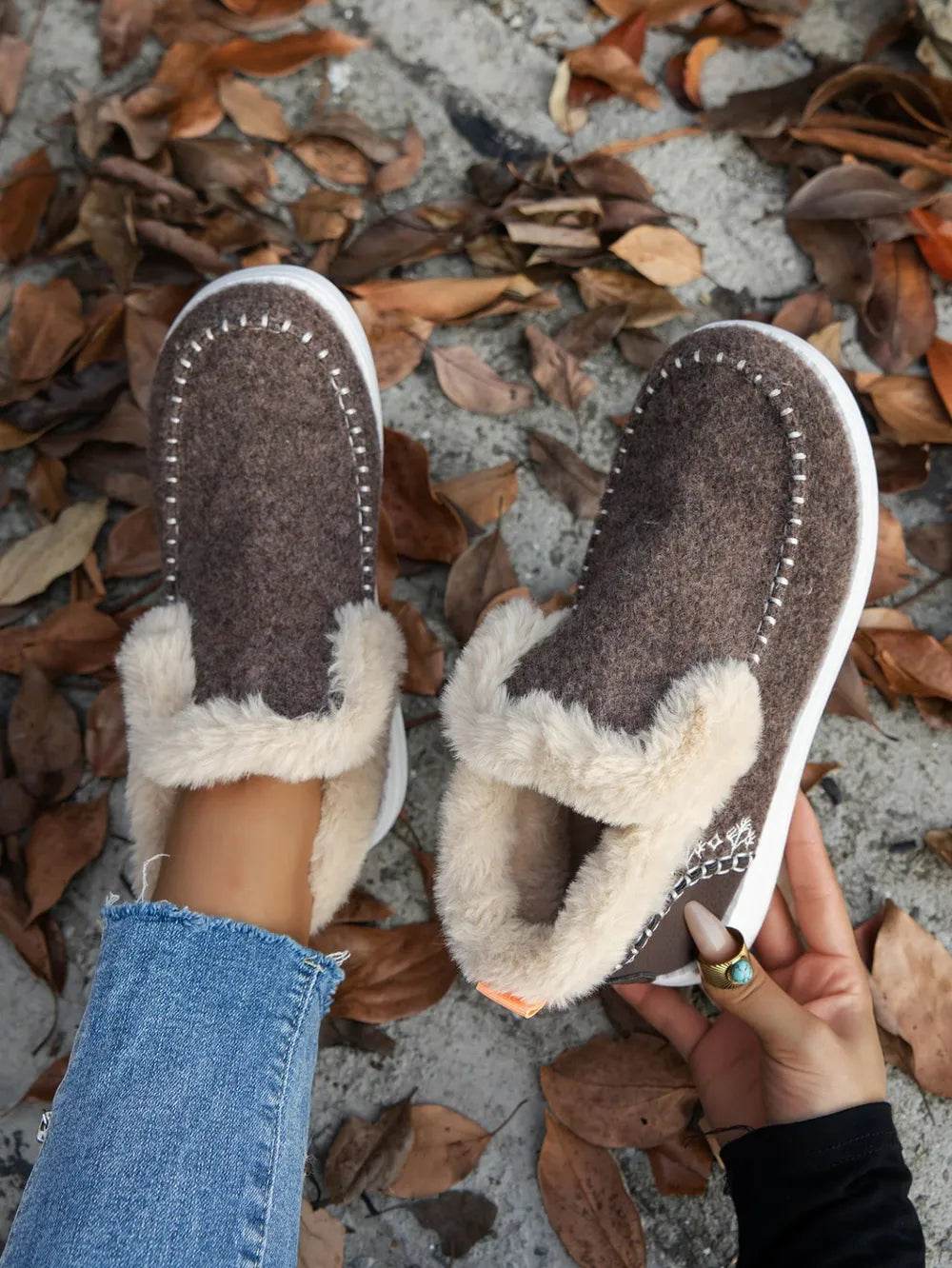 Furry Suede Round Toe Flat Sneakers - Tredona LLC