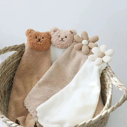 2025 New Dirt Resistant Hand Towel Flower Bear Children's Hand Washing And Cleaning Soft Quick Drying Small Towel Handkerchief