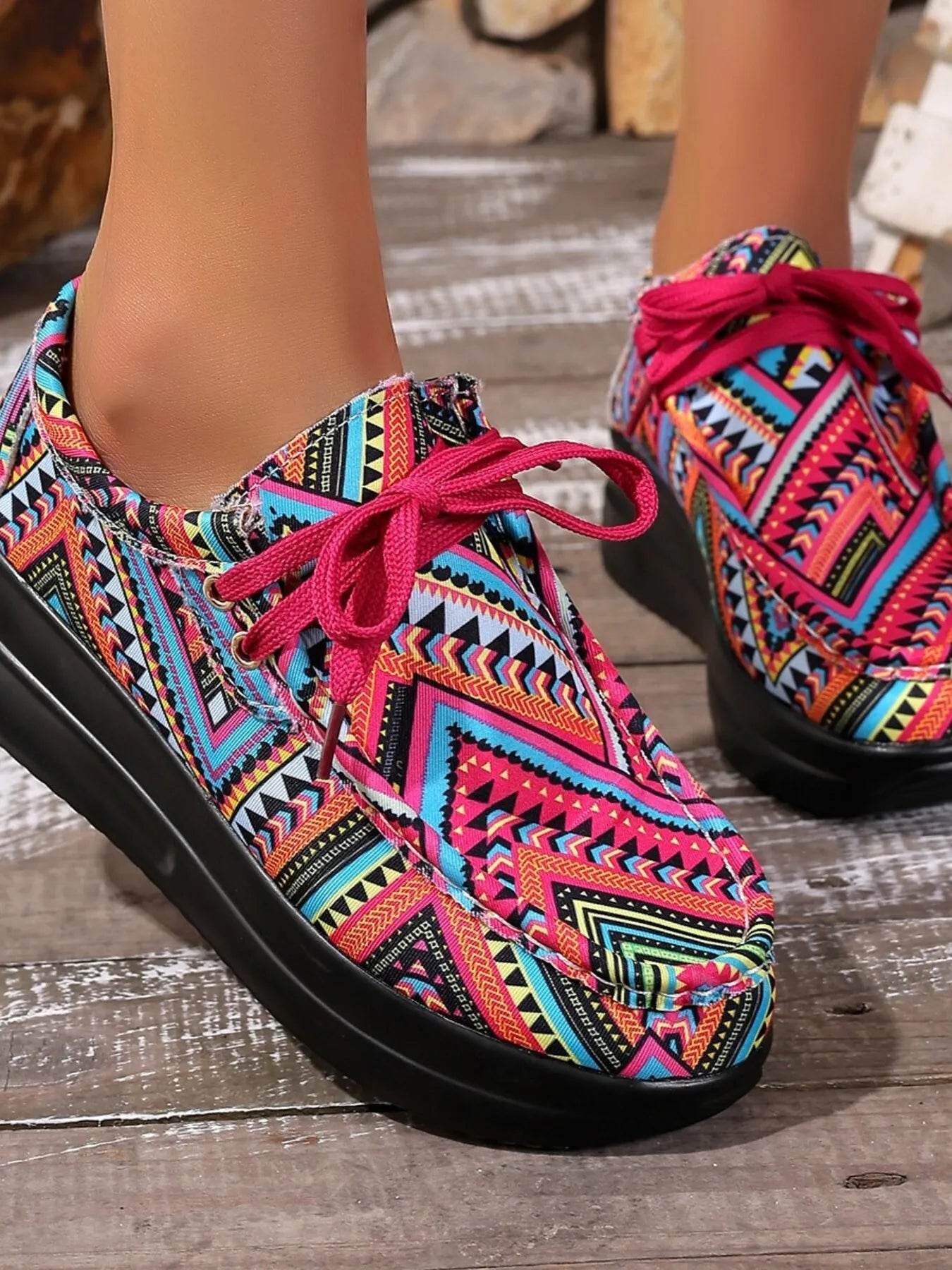 Graffiti Print Platform Sneakers - Tredona LLC