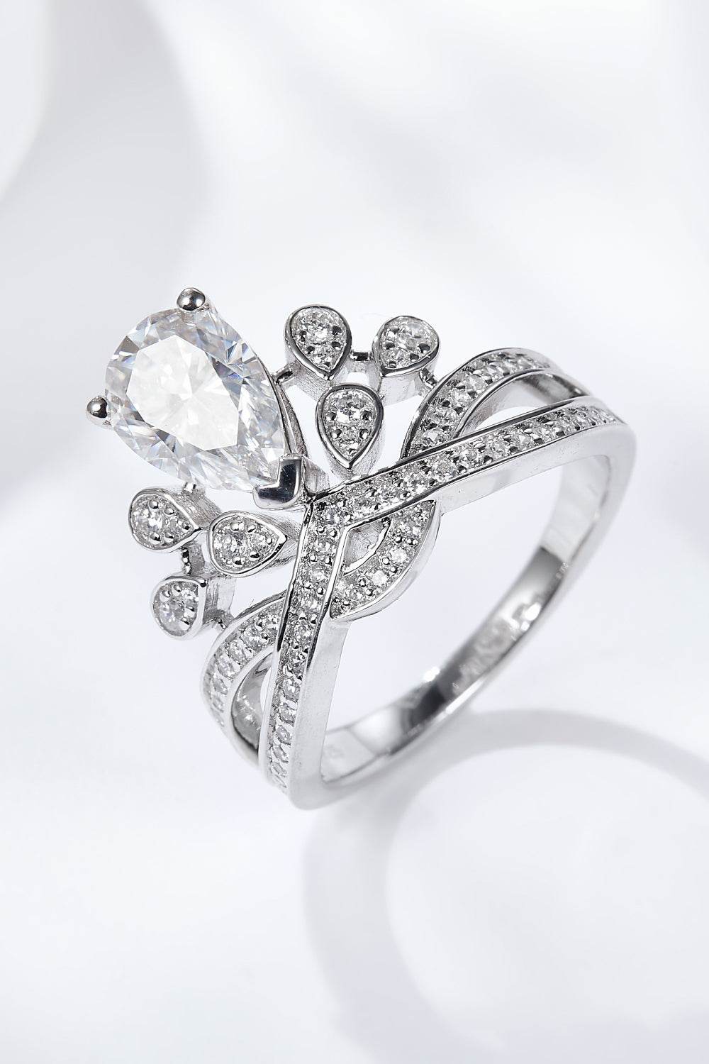 1.5 Carat Moissanite Crown-Shaped Ring - Tredona LLC