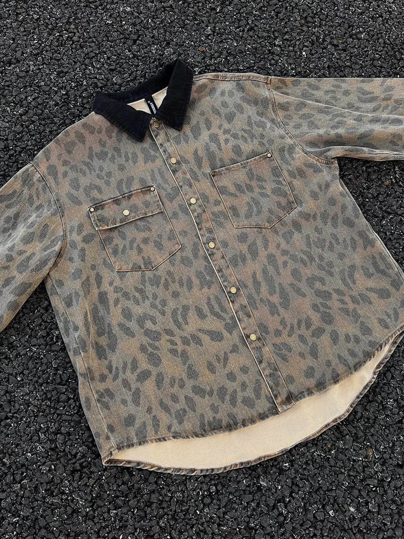 Men's Leopard Button Up Long Sleeve Jacket - Tredona LLC