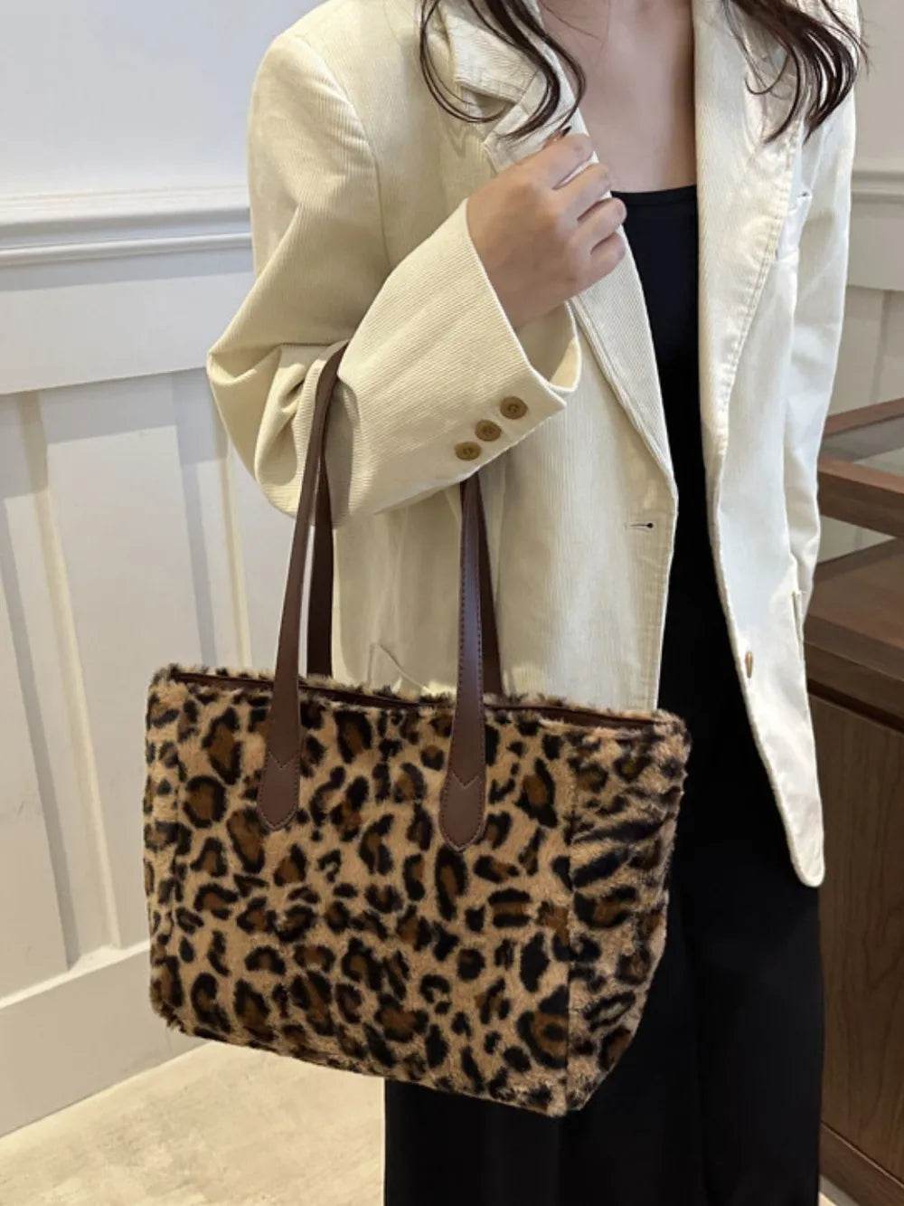 Leopard Fluff Tote Bag - Tredona LLC