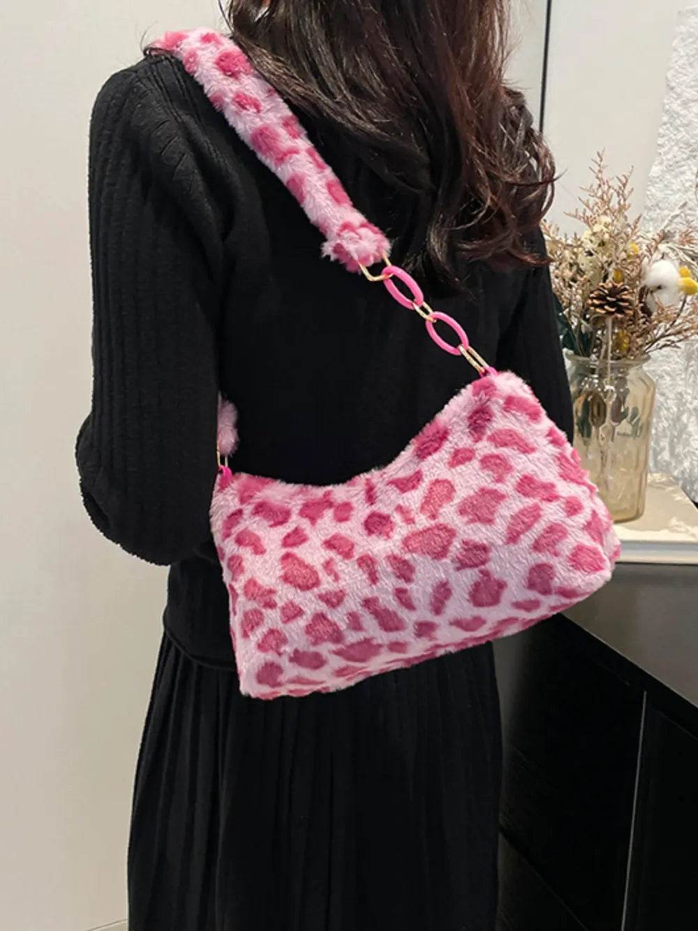 Leopard Fluff Shoulder Bag - Tredona LLC