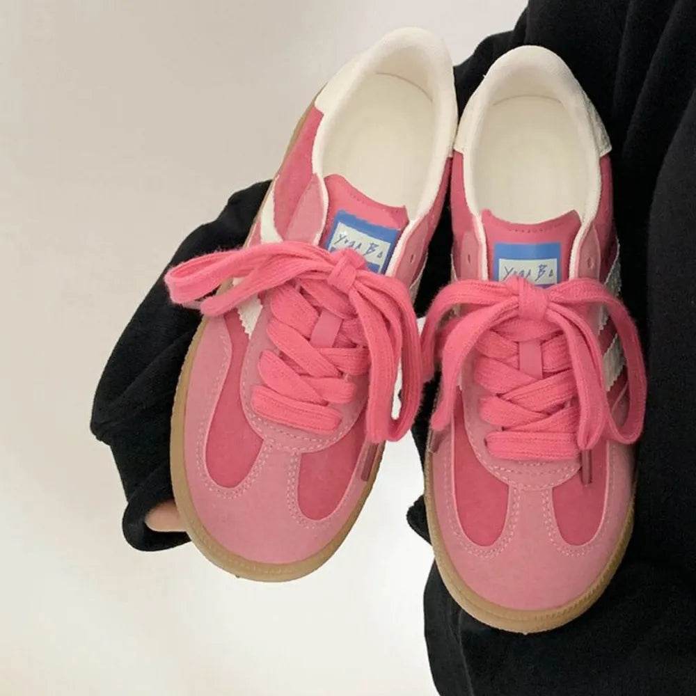 Contrast Round Toe Flat Sneakers - Tredona LLC