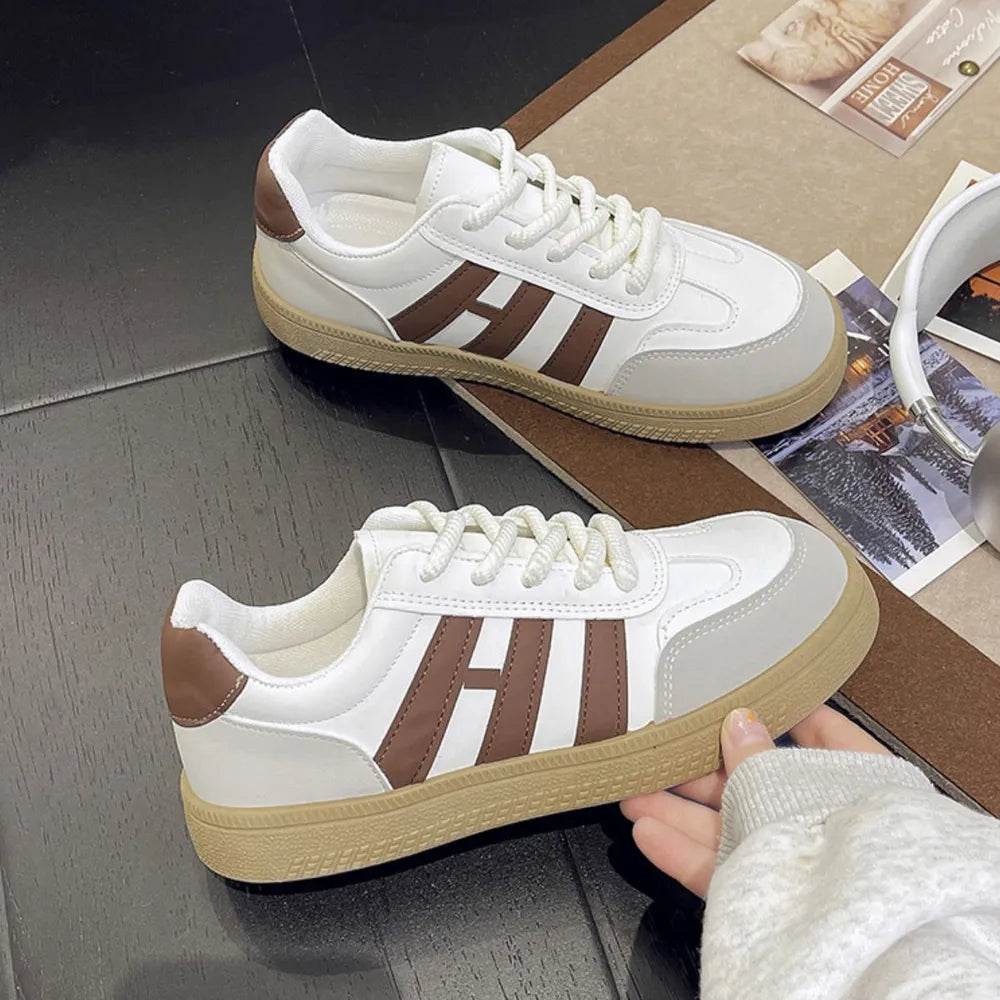 Contrast Round Toe Platform Sneakers - Tredona LLC