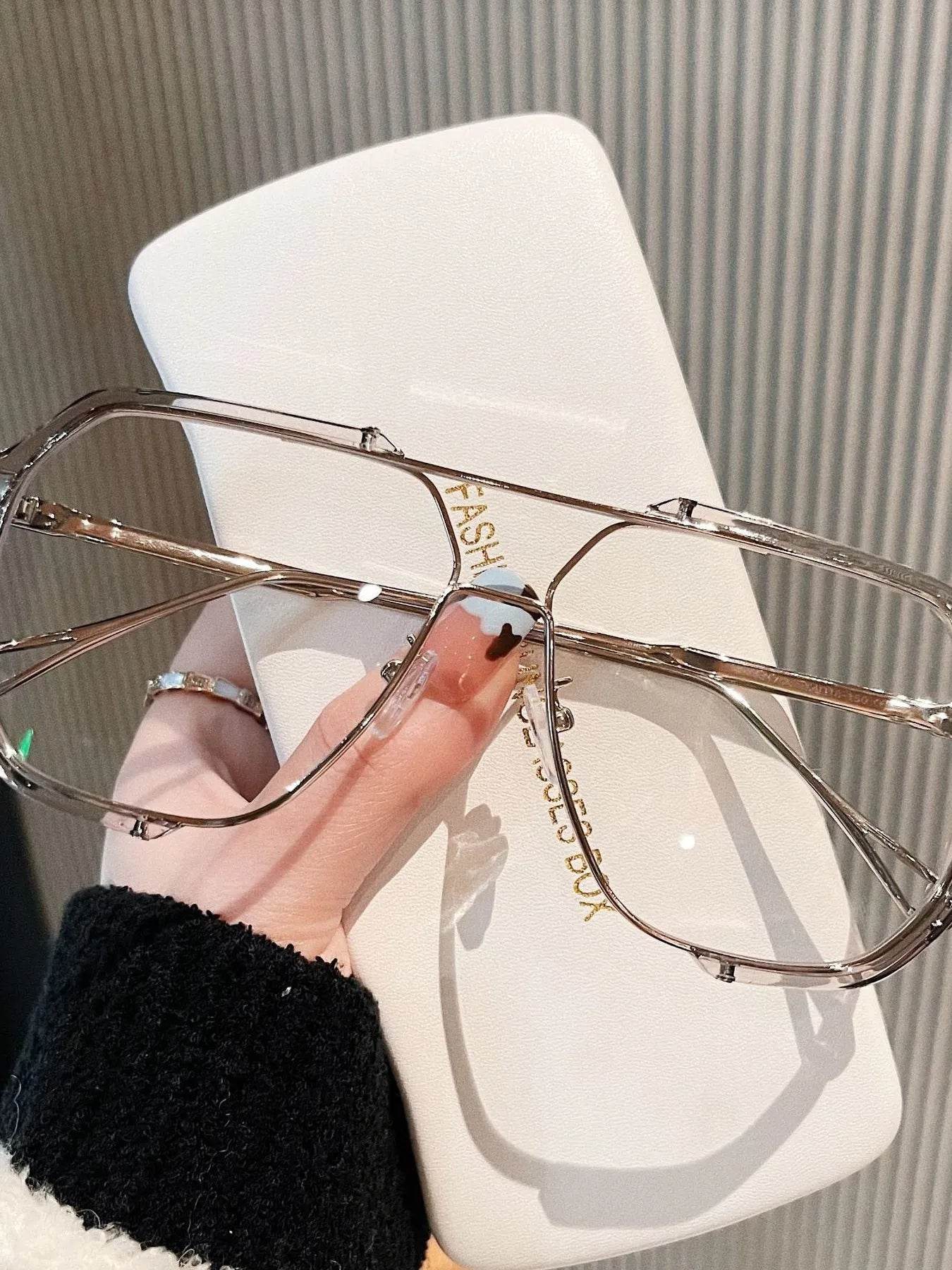 UV Protection Oversized Sunglasses - Tredona LLC