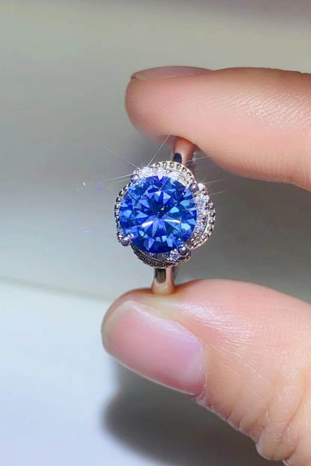 2 Carat Moissanite Contrast 925 Sterling Silver Ring - Tredona LLC